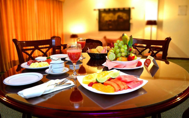 Yotau All Suites Hotel