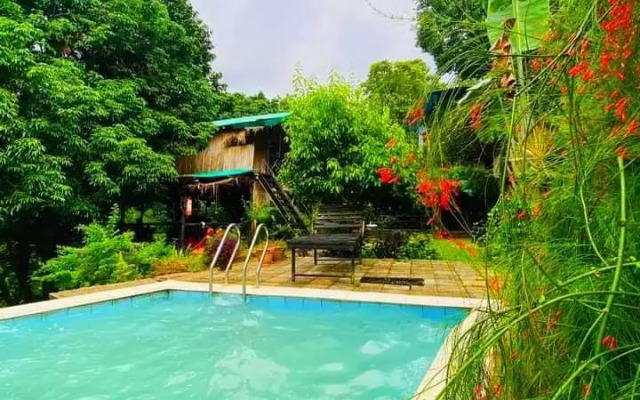 Bononibas Hill Resort