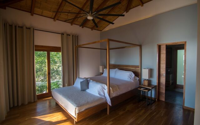 Hermosa-Hills Luxury Villas