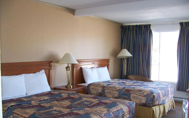 North Shore Wayside Inn