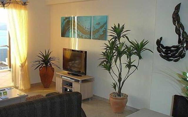 Royal Heights Apartments