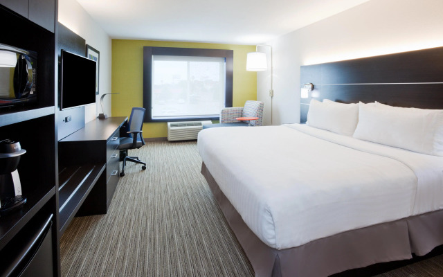 Holiday Inn Express Hotel & Suites Dickinson, an IHG Hotel