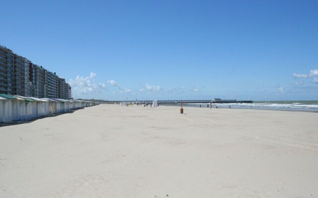 Magnific Holiday Home in Blankenberge near Beach