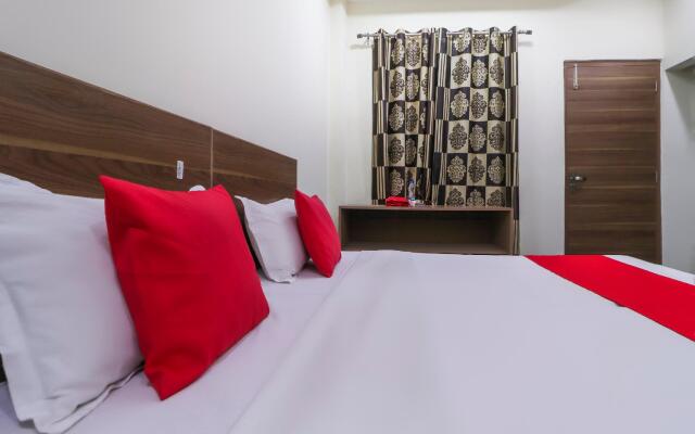 Oyo 69521 Hotel Shukla Inn