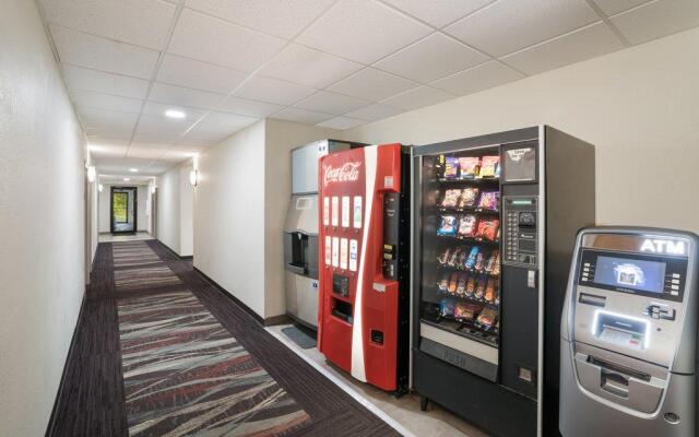 Red Roof Inn & Suites Carrollton, GA–West Georgia