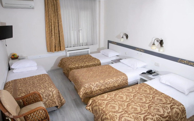 Hali Hotel