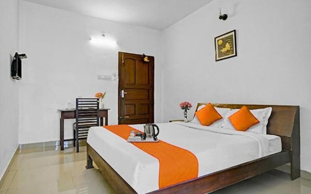 Oyo 90840 Majestic Raja Nagari