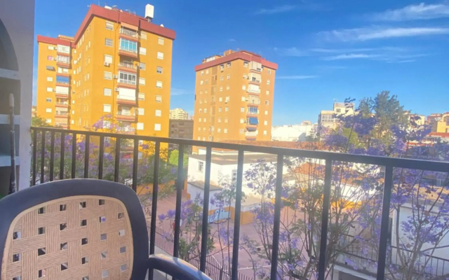 AMPLIO y CÉNTRICO APARTAMENTO CON APARCAMIENTO GRATUITO ALREDEDOR