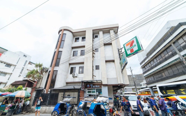 RedDoorz near Olongapo Bus Terminal