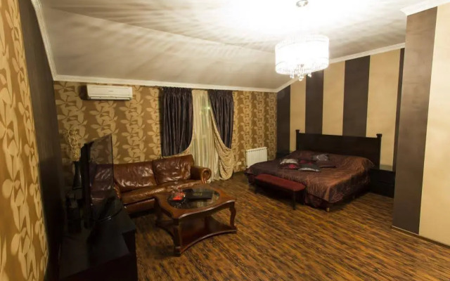 Отель Николь