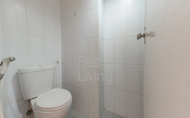 RedLiving Apartemen Grand Sentraland - Bangde Room