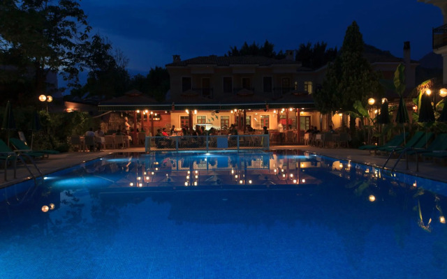 Perdikia Beach Hotel