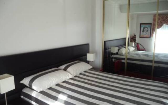 Apartamentos 7 Saias Marginal