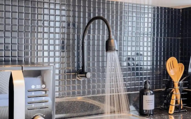 Lux Suites Studio City Apartments
