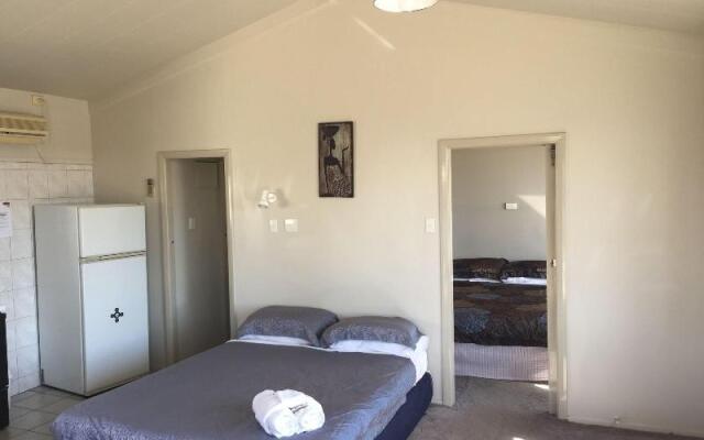 Waiteti Lakefront Motel