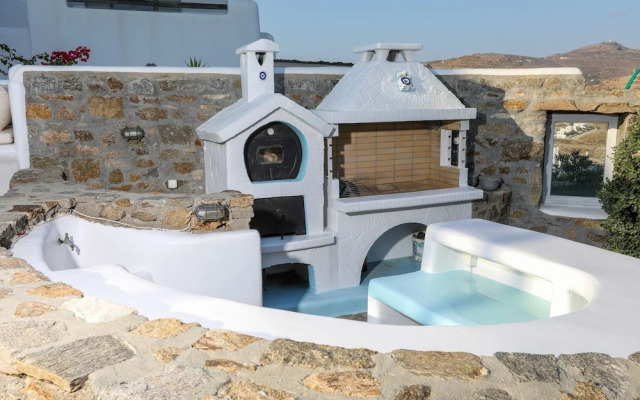 Anthi House