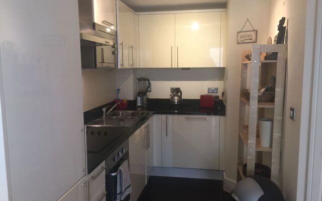 Myshortstay Cheshire Street Apartment