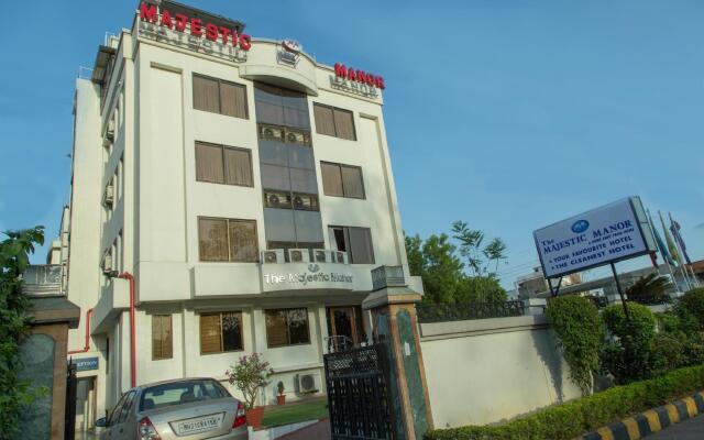OYO Premium Nagpur Airport