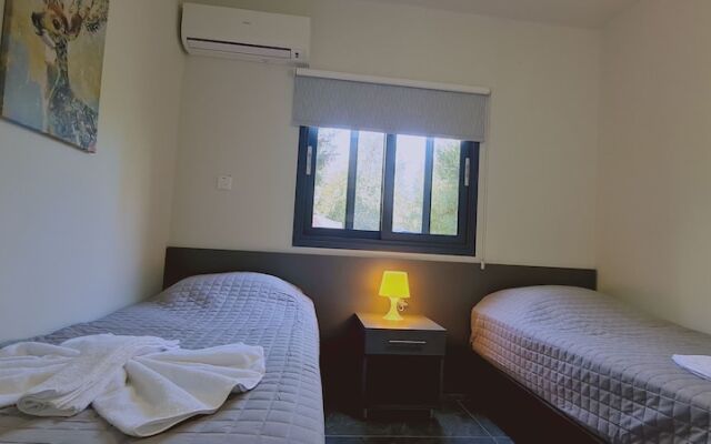 Nissi Twins Apartments by STAY BnB