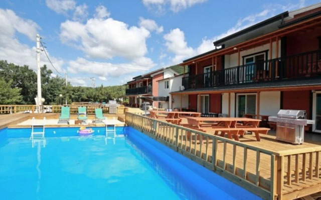 Gyeongju Star Garret Bed and Breakfast