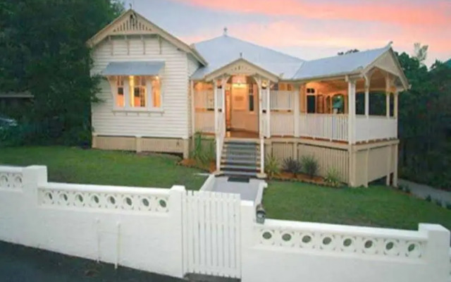 Minto Colonial Accommodation