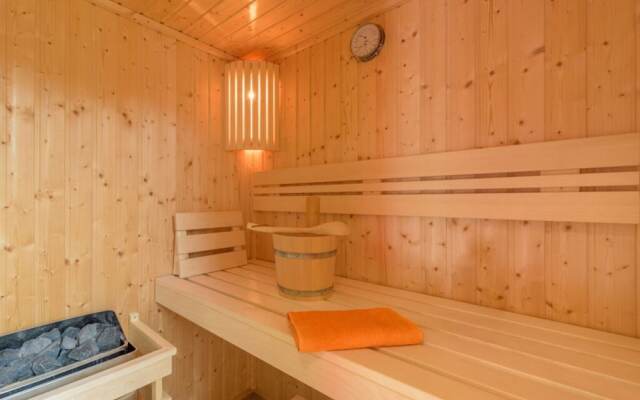 Adlerhorst Modern Retreat