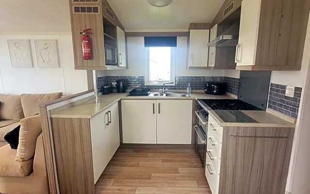 Golden Palm Getaway's PG143