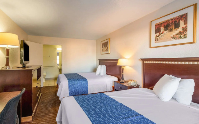 Rodeway Inn