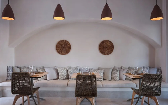 Salt Suites Paros