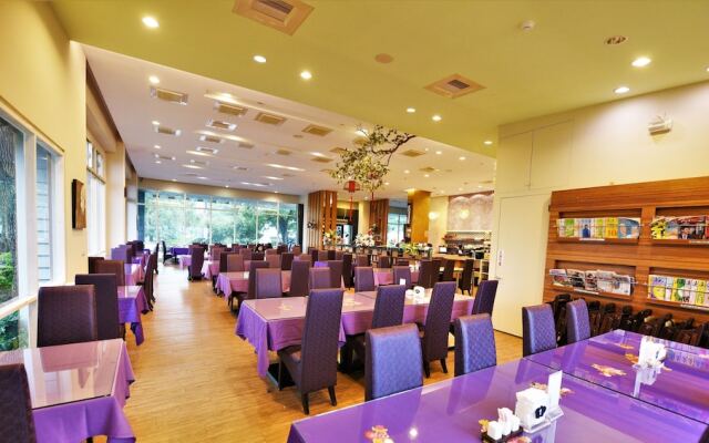 Nature View Hotel
