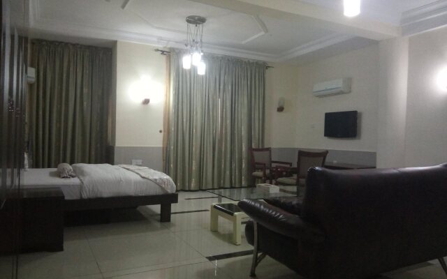 Crocodile Hotel & Restaurants Ltd
