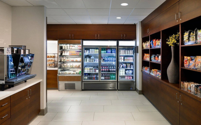 Hilton Woodland Hills / Los Angeles