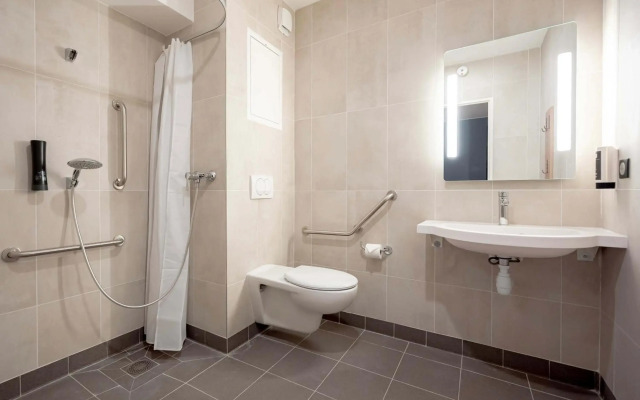 B&B HOTEL Toulon Centre Gare