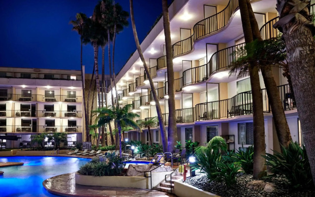 Los Angeles Airport Marriott