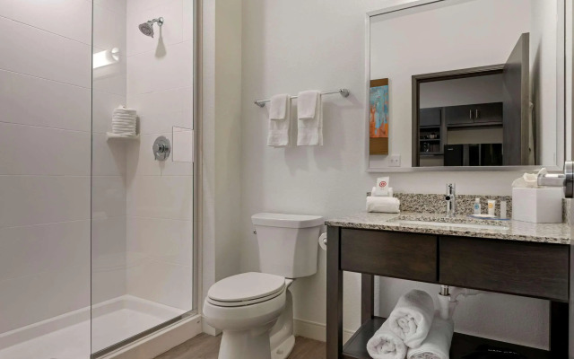 MainStay Suites Cincinnati University - Uptown