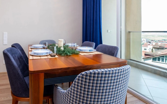 Superb Flat Close to SAW With Shared Pool in Tuzla