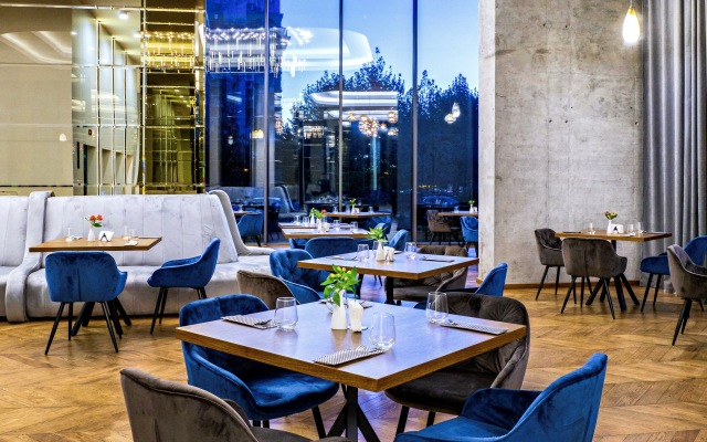 Union Plaza Hotel