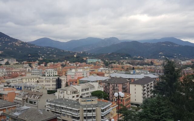 Sestri Central Studios