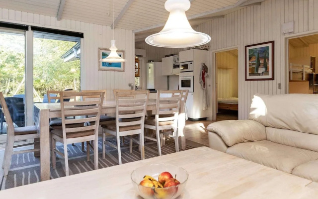8 Person Holiday Home in Roslev