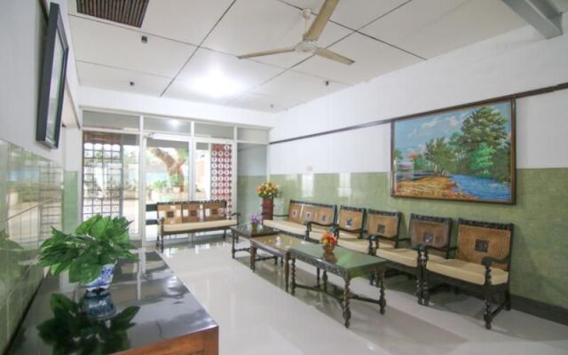 Reddoorz Syariah Near Akademi Kepolisian 2