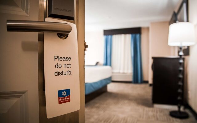 Regency inn and Suites