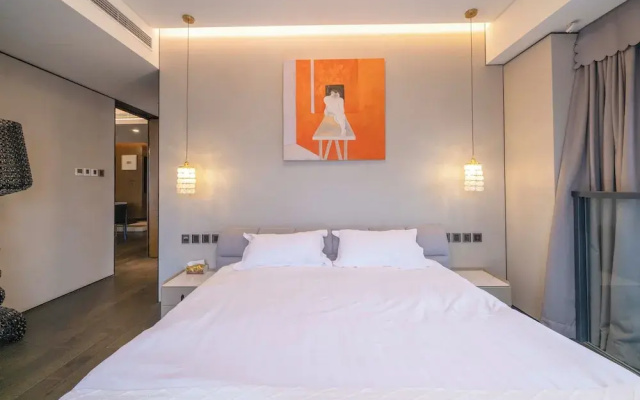 Zhome-Three Bedroom Luxury Suite2