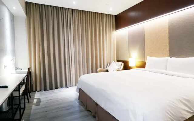 Park Taipei Hotel