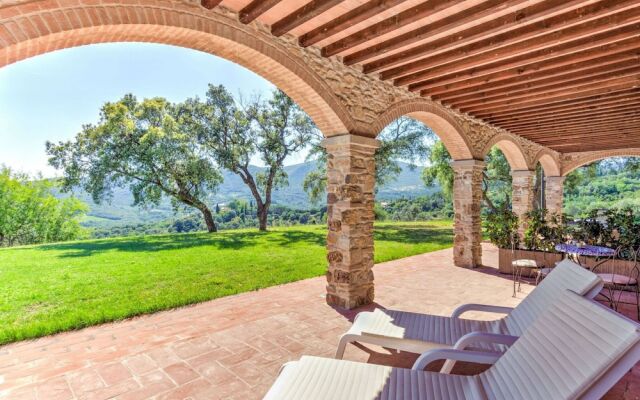 Farmhouse in Suvereto Near Etruscan Coast