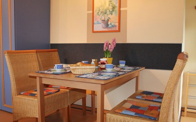 Cozy Apartment in Kühlungsborn near Golf Course