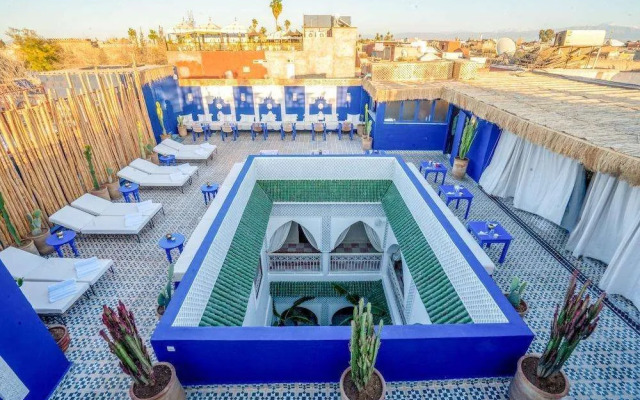 Zwen Zwen Boutique Hotel Rooftop & Spa