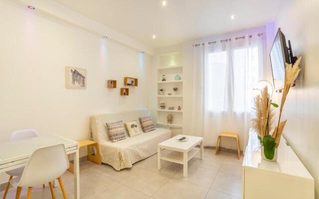 APPARTEMENT LES PIEDS DANS L'EAU parking