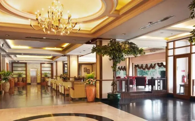 Chakungrao Riverview Hotel