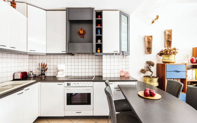 King Full Kitchen-WD10min centre