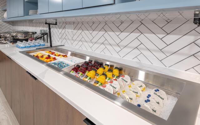 Staybridge Suites Phoenix - Glendale Sports Dist by IHG